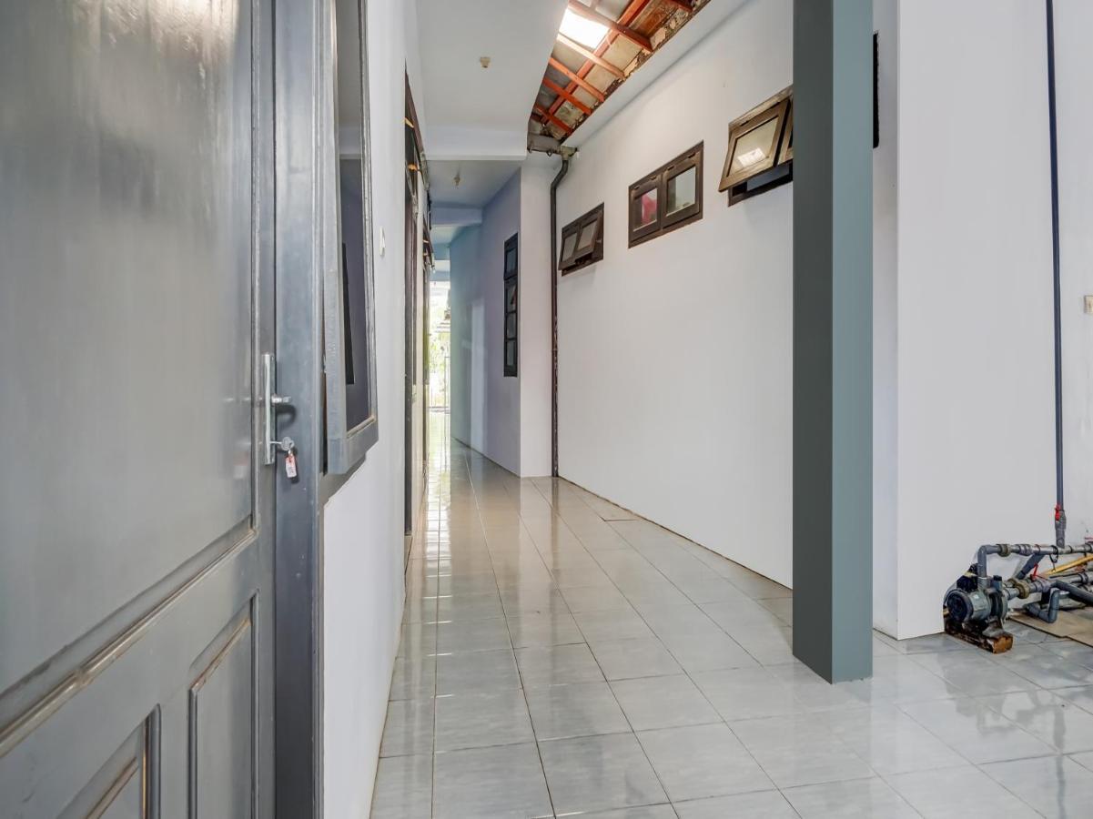 Spot On 90797 Sukun Syariah Homestay Malang Kültér fotó