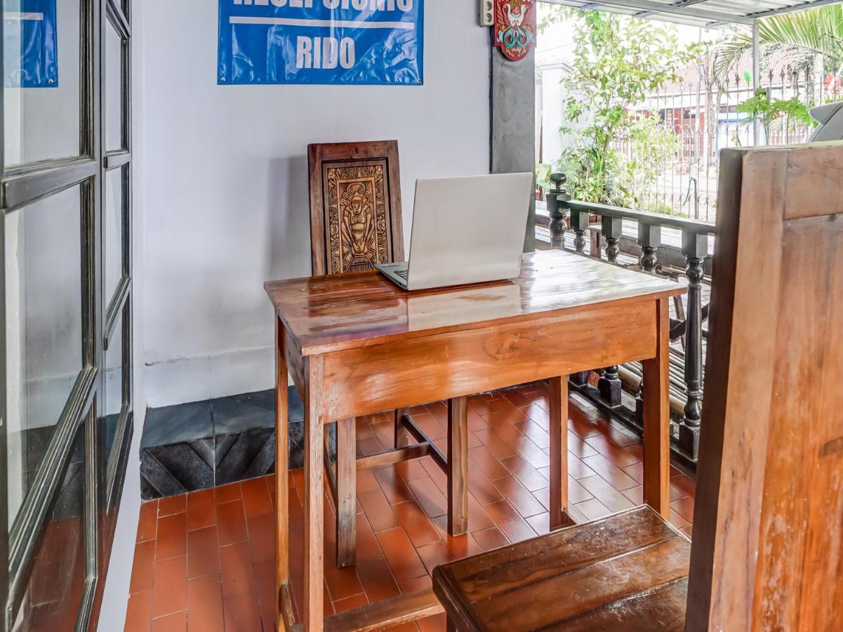 Spot On 90797 Sukun Syariah Homestay Malang Kültér fotó