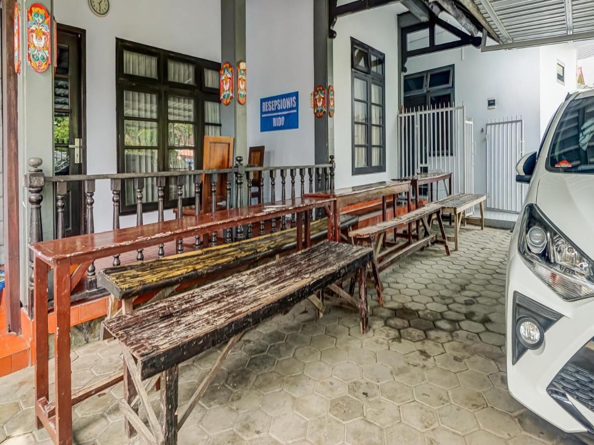 Spot On 90797 Sukun Syariah Homestay Malang Kültér fotó