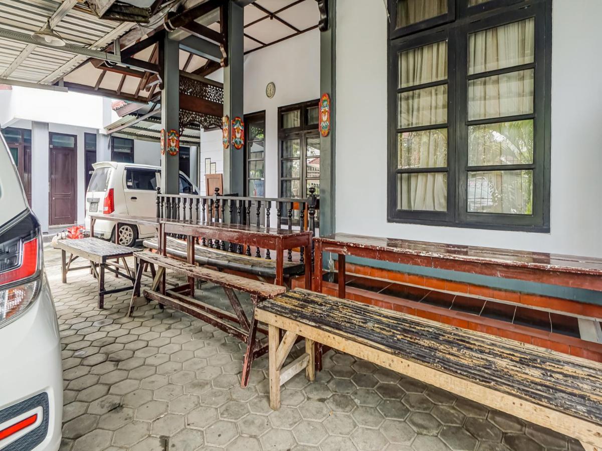 Spot On 90797 Sukun Syariah Homestay Malang Kültér fotó